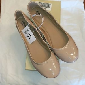 Mossimo NWT nude flats